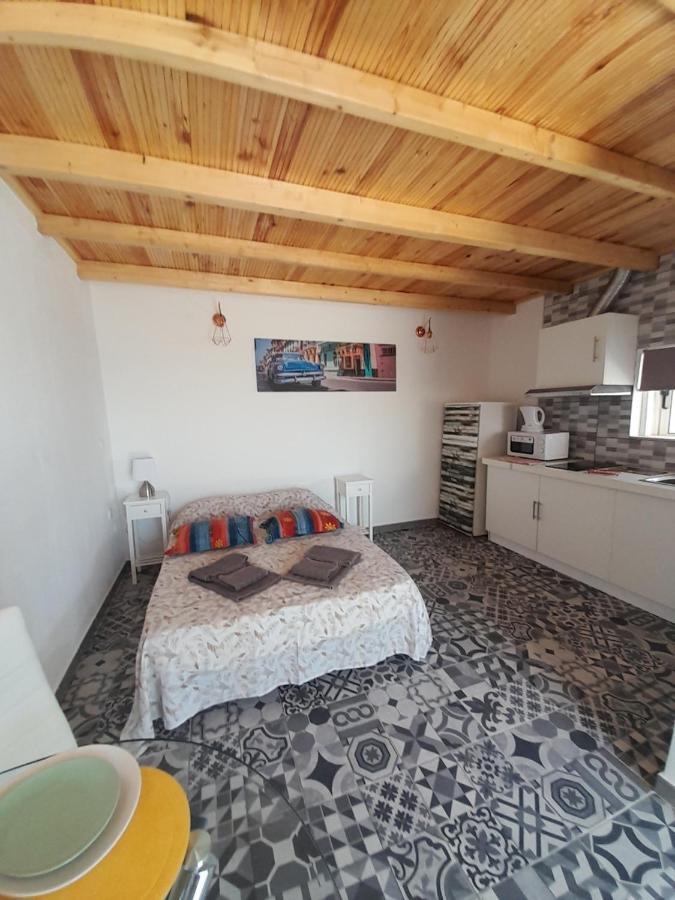 Estudio Dominicana In Albufeira Gale 外观 照片